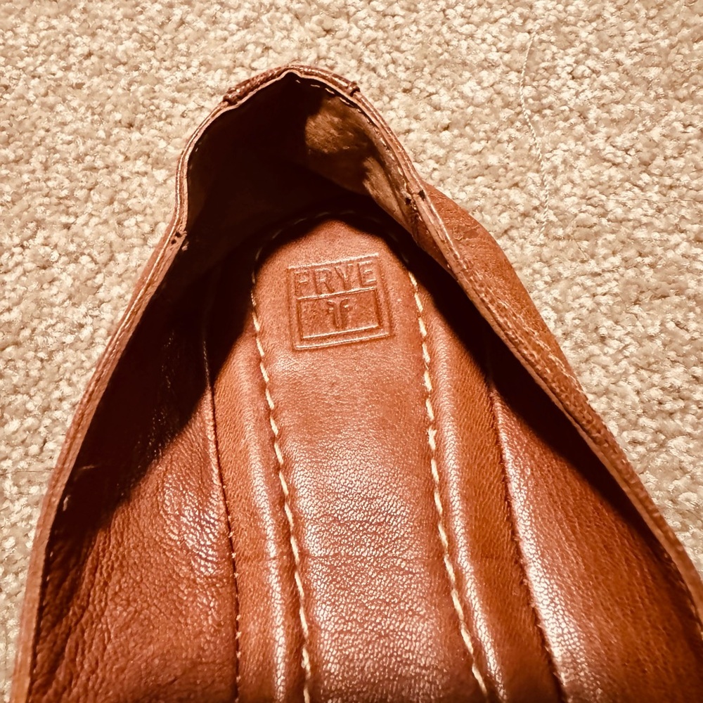 Frye Tan Leather Women's Flats - Picture 4 of 4